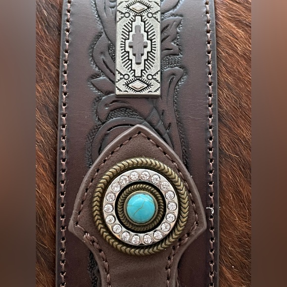 MONTANA WEST Trinity Ranch Hair On Cowhide Conceal Carry Backpack - coffee - Picture 2 of 6